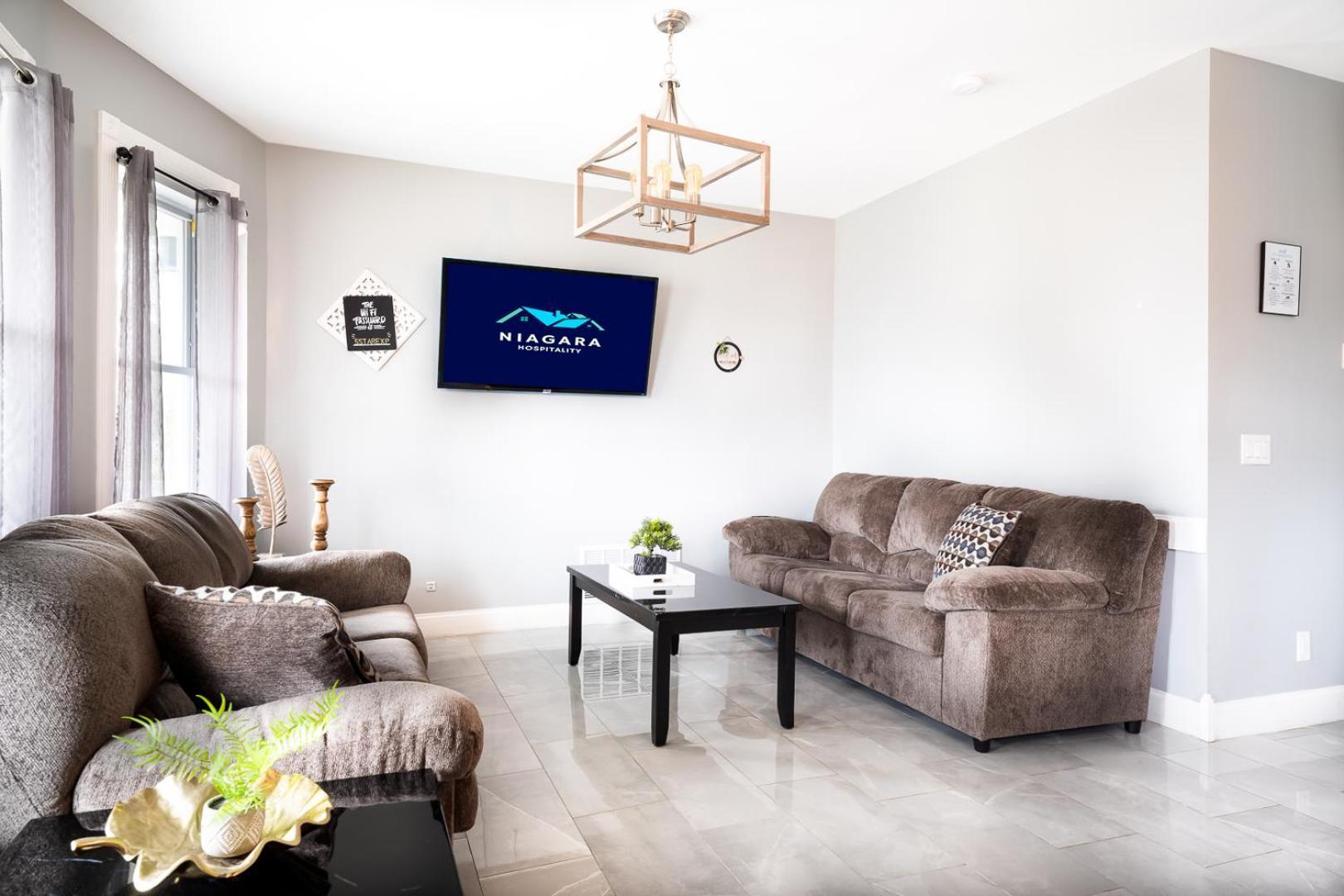 Large-Group Ready 8Br Home Near Niagara Falls & Casino Εξωτερικό φωτογραφία